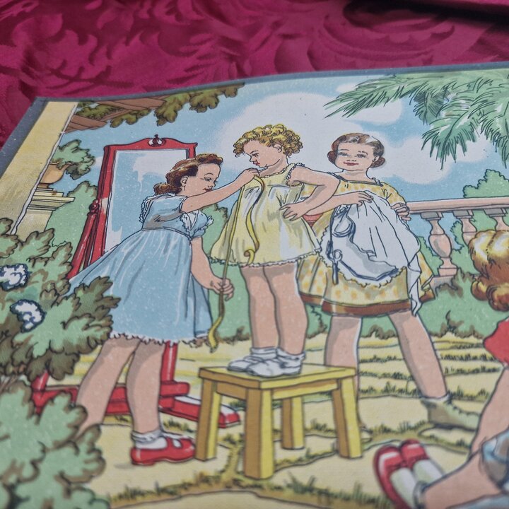 3 Posters Litografias Vintage, Estoque Fabrica de Brinquedos, Ilustracao Infantil, Conjunto de 3, 25x19 cm, Anos 40 Nao Usado