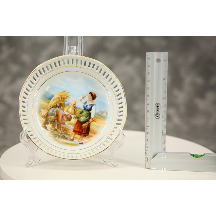 Opengewerkte porseleinen borden set Schumann Arzberg, Duits servies met pastorale scènes, 7-delige set, midden 20e eeuw