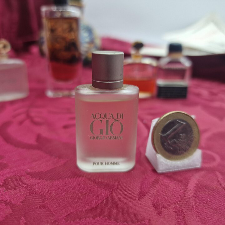 Conjunto de 6 Miniaturas de Perfume Vintage Giorgio Armani, Si 15ml, Gio EDP, Acqua di Gio, Armani Eau Pour Homme Coleacao