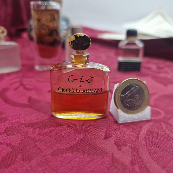 Set mit 6 Vintage Giorgio Armani Miniatur Parfüms, Si 15ml, Gio EDP, Acqua di Gio, Armani Eau Pour Homme Sammler Set