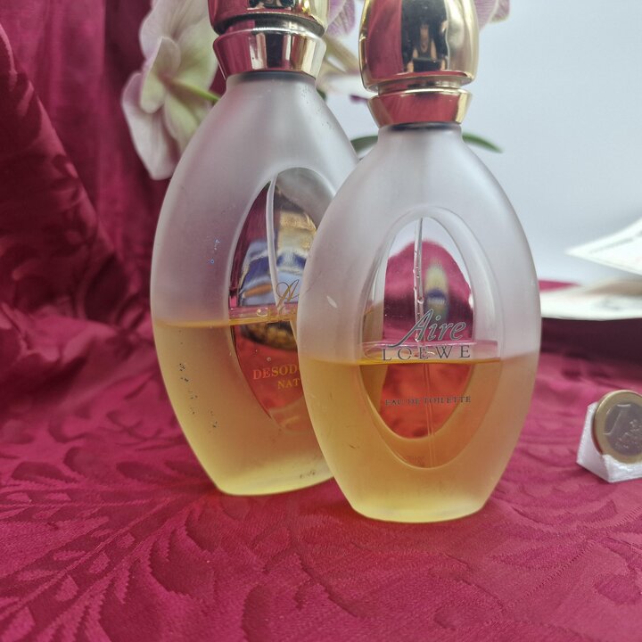 Lote de Perfume Aire Loewe Eau de Toilette 75ml e Desodorante 125ml Vintage, Conteúdo a 50%, Frascos de Vidro Fosco Colecionávei