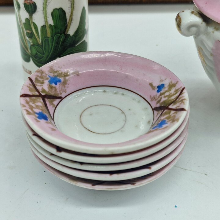 Serviço de Mesa em Miniatura para Bonecas, Chá de Porcelana, Belle Époque Francesa, Miosótis Pintados à Mão, 18 Peças, Circa 190