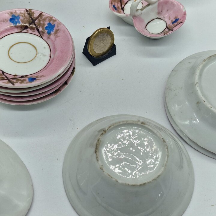 Serviço de Mesa em Miniatura para Bonecas, Chá de Porcelana, Belle Époque Francesa, Miosótis Pintados à Mão, 18 Peças, Circa 190