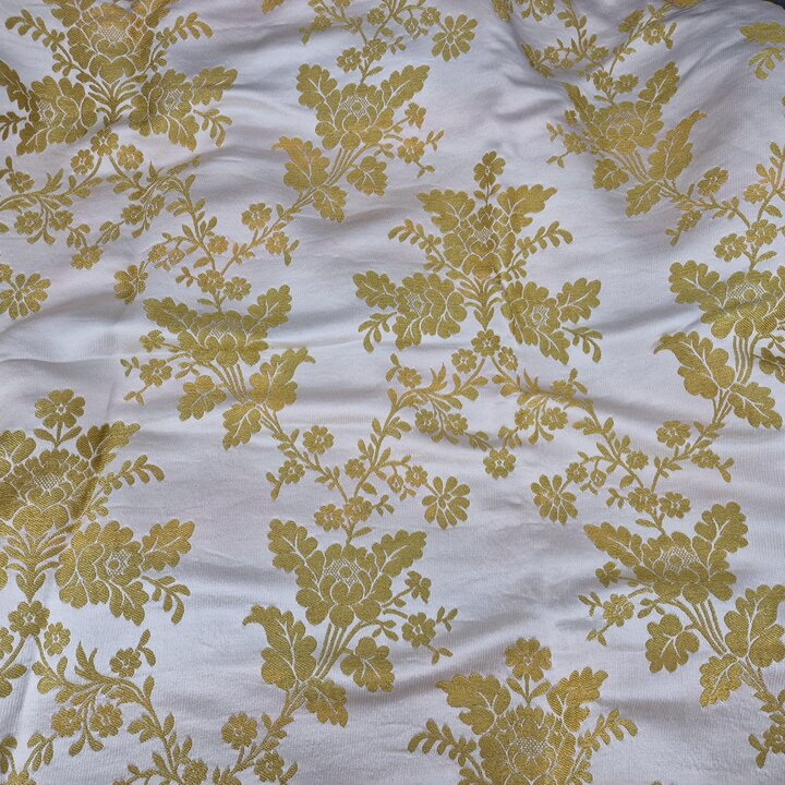 Tissu Jacquard de Valence Milieu du XXe Siècle Lurex Doré 130 cm