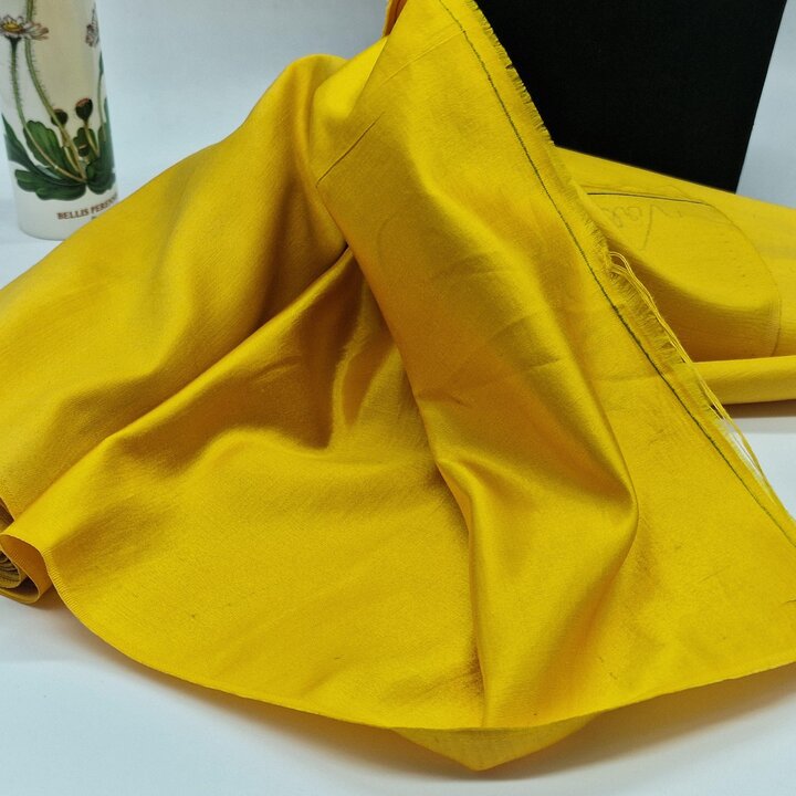 Antike Seide Ende 19. Anfang 20. Jahrhundert Top Zustand Breite 50cm Meterware