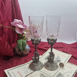 Par de Tacas de Champanhe V Sampedro, Copos de Cristal Lapidado e Alpacca, Conjunto de 2 Pecas com Relevo de Bacanal, 23 cm