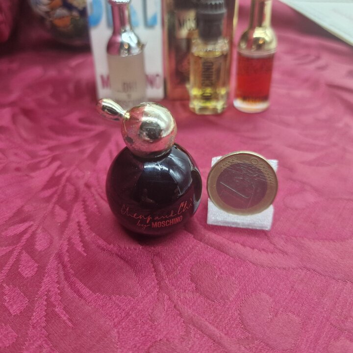 Set of 4 Moschino Vintage Miniature Perfume Bottles Eau de Toilette Collection with Boxes 1980s and 1990s