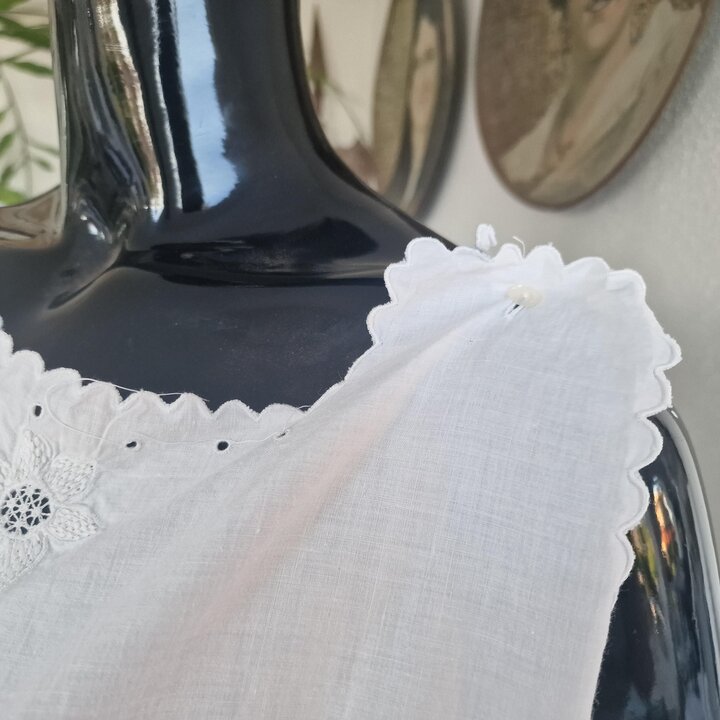 Camison de Noche Vintage Bordado a Mano, Camisa Algodon Blanco, Anos 50, Botones Hombro Talla L Pecho 110cm