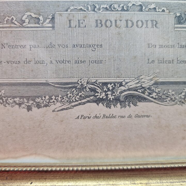 Antieke Franse Gravure Le Boudoir Pierre Maleuvre naar Freudenberger, Ingelijste Rococo Prent onder Glas 1774, Kabinet Decoratie