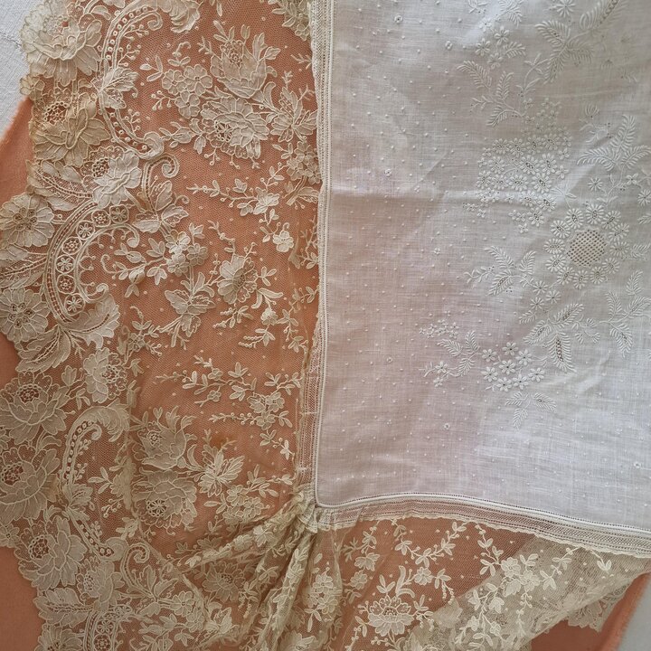 Completo Letto Antico Lenzuolo e Federe Lino Calasanz Marti Barcellona, Ricamo a Mano e Pizzo Bruxelles, Corredo Sposa 225x300cm