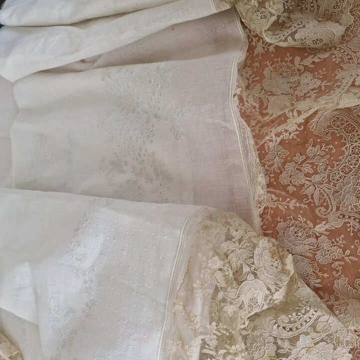 Completo Letto Antico Lenzuolo e Federe Lino Calasanz Marti Barcellona, Ricamo a Mano e Pizzo Bruxelles, Corredo Sposa 225x300cm