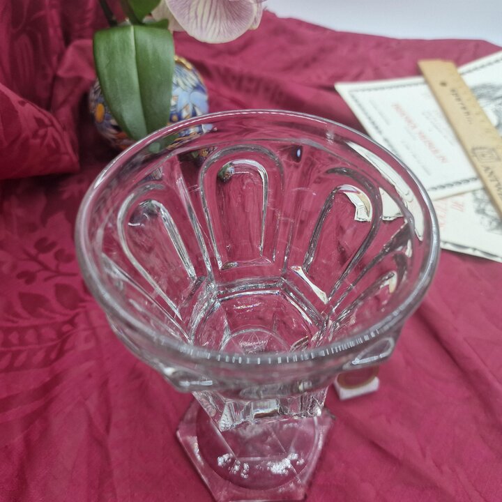 Antiek Wijnglas Lafitnik, UV Reactief Mangaan Glas, Kelkglas 15 cm, Eerste Kwart van de 20e Eeuw