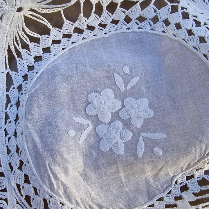 ヴィンテージ かぎ針編み テーブルクロス ベッドカバー マルチカバー - 上海手刺繍 伝統工芸 ハンドメイド コットン レース 敷物 花柄 手刺繍 1970年代 レトロ デッドストック 280x240cm