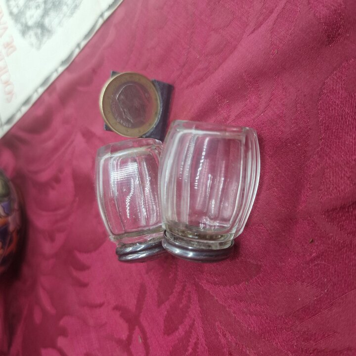 Pair of Individual Salt Shakers, Glass Spice Jars and 915 Sterling Silver Lids, Spain, Mid 20th Century, Set of 2 pieces
