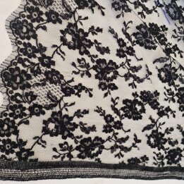 Renda Chantilly Francesa Solstiss Preta Floral por Metro Largura 90 cm Algodao Vintage Alta Costura Tecido Costura