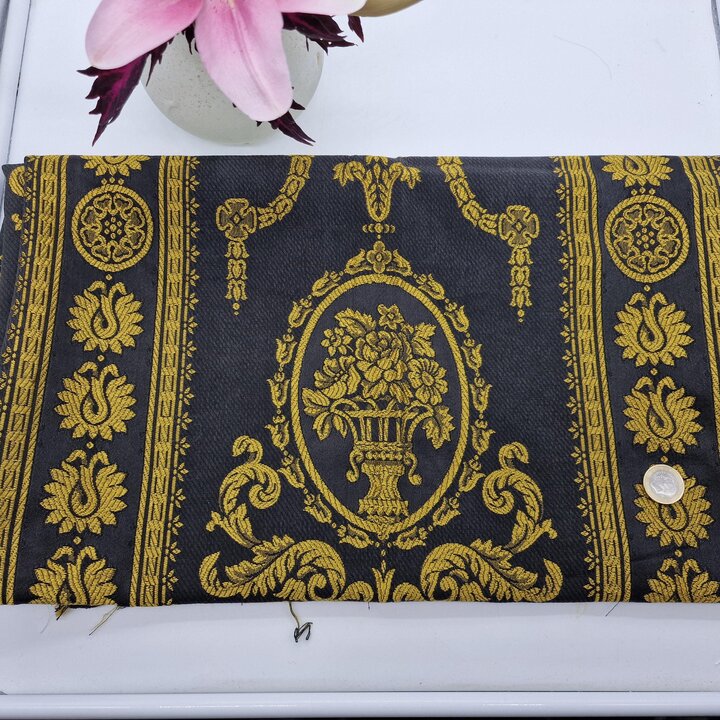 Fragmento de Tecido Antigo de Valência Seda e Algodão, Início do Século XX para Estofamento, 130 x 80 cm