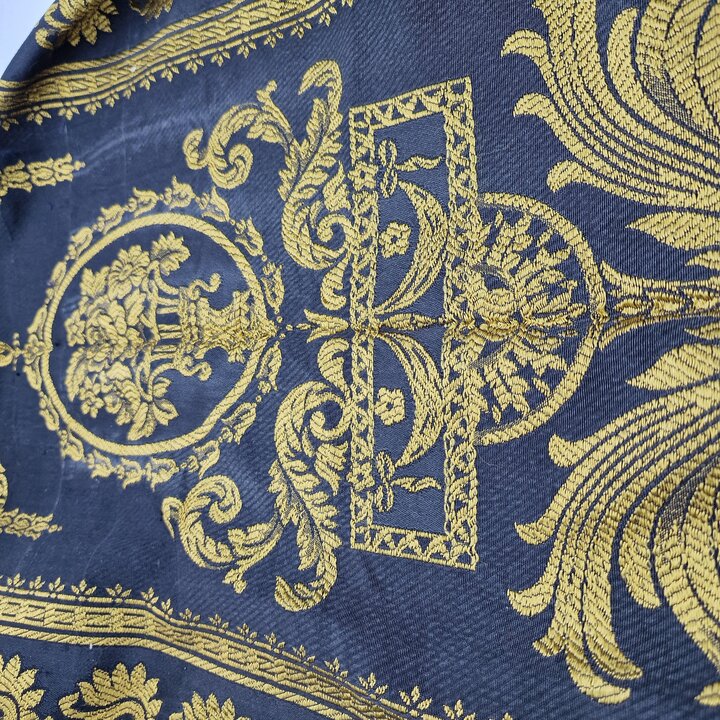 Fragmento de Tecido Antigo de Valência Seda e Algodão, Início do Século XX para Estofamento, 130 x 80 cm