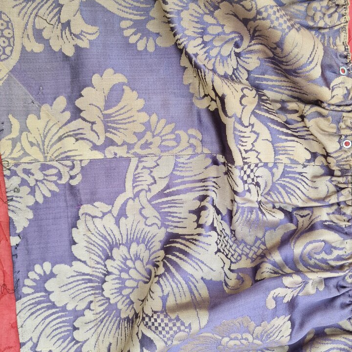 Lambrequin d'église antique, fin XIXe siècle, soie jacquard liturgique doublée de satin, ornement d'autel textile 315cm