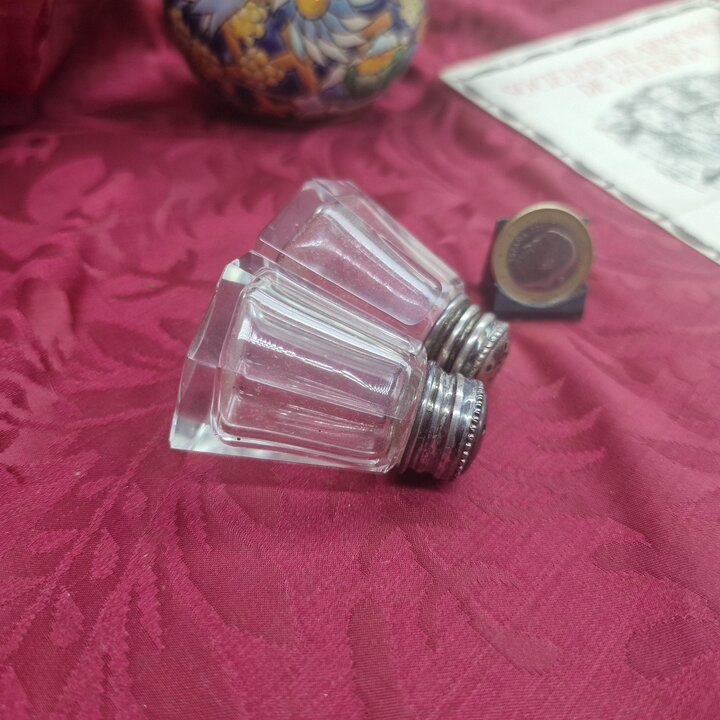 Paire de Salières Anciennes en Cristal Taillé et Couvercles en Argent Massif 915, Salières Individuelles Vintage, Lot de 2, Espa
