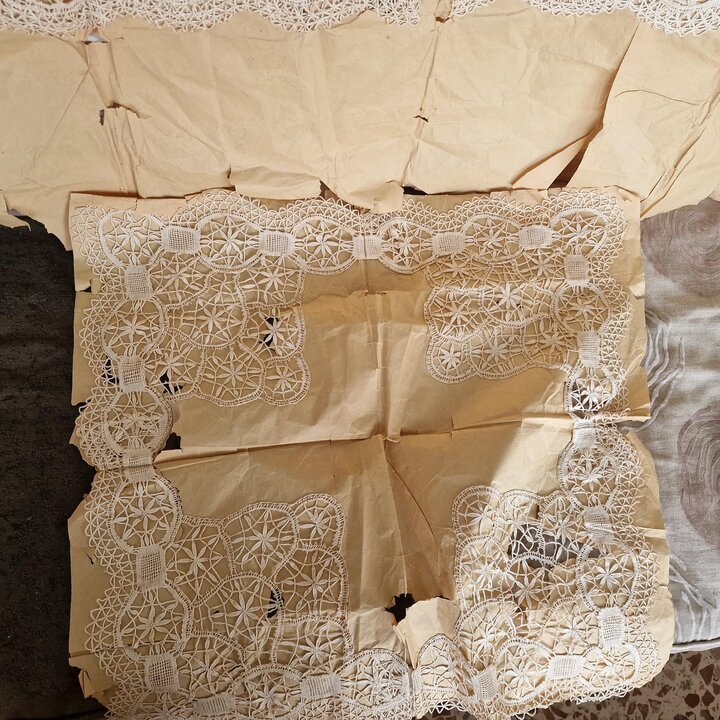 Parure Ancienne en Dentelle aux Fuseaux de Lin pour Trousseau de Mariage - XIXe et XXe
