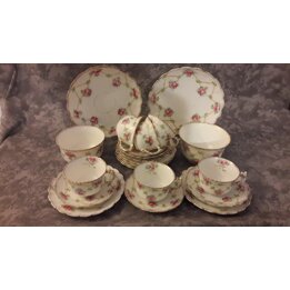 Service à thé en porcelaine Royal Stafford Angleterre, décor treillis de roses Pattern 1616, vaisselle 22 pièces, vers 1930