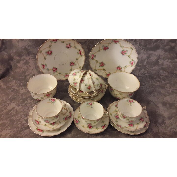Serwis herbaciany z porcelany Royal Stafford Anglia, wzór w róże i kratkę Pattern 1616, zestaw 22 elementy, ok. 1930