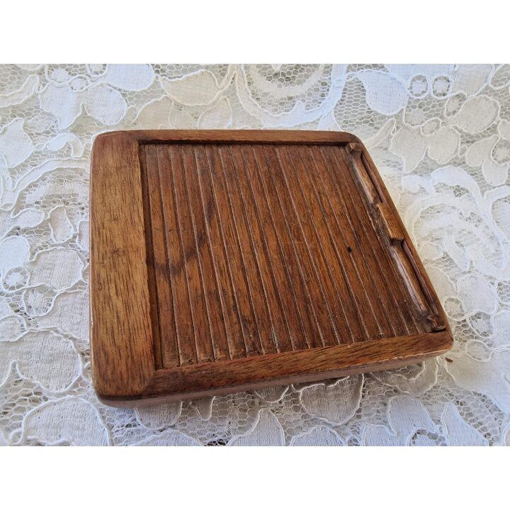 Vintage Houten Sigarettendoos, Bureau Tabaksdoos met Rolluik Sluiter Mechanism, Vroeg 20ste Eeuws Houten Tafel Accessoire