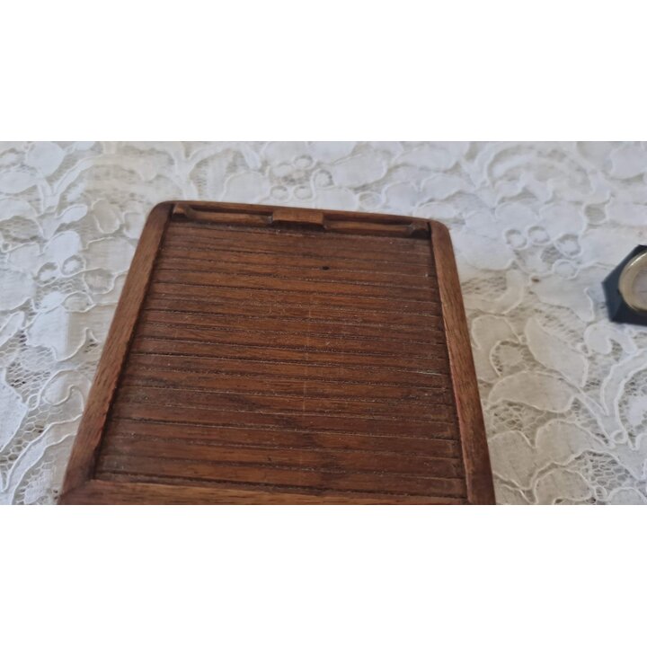 Pudelko Drewniane na Papierosy Vintage, Gabinetowa Cigariera z Zaluzja Tambour, Pudelko na Tyton z Poczatku XX Wieku