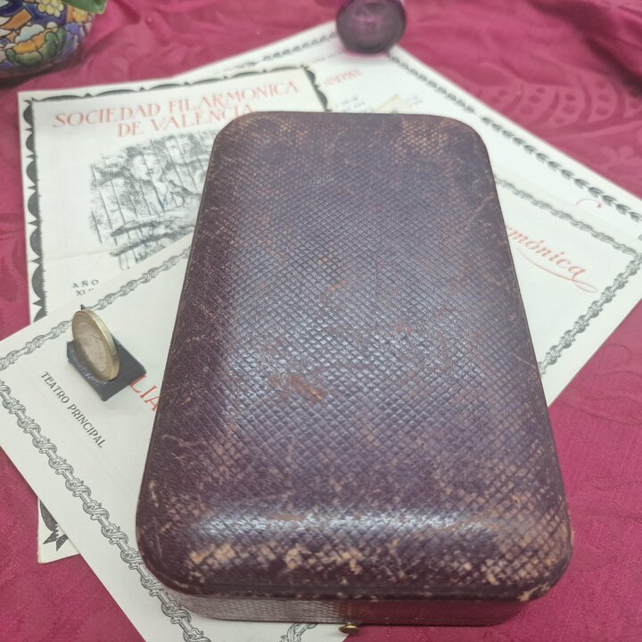 Estuche Antiguo de Joyeria y Rosario, Plateria de Francisco Peris Valencia, Caja de Presentacion en Piel y Seda, Espana Siglo XI