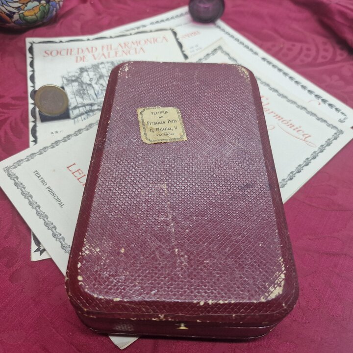 Estuche Antiguo de Joyeria y Rosario, Plateria de Francisco Peris Valencia, Caja de Presentacion en Piel y Seda, Espana Siglo XI