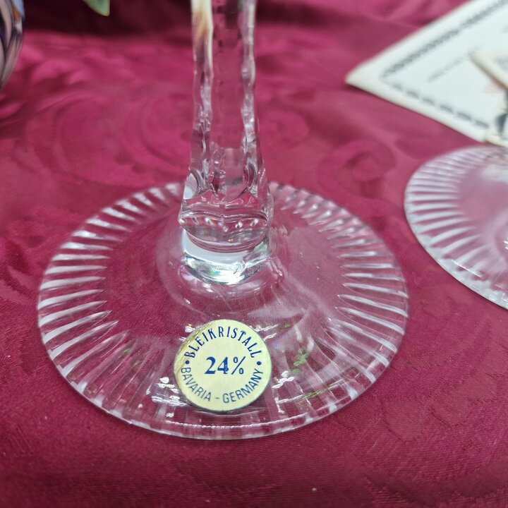 Una Copa de Vino Roemer Vintage, Bavaria Bleikristall 24% Cristal Tallado, Verde Esmeralda y Turquesa, Alemania Decada de 1970