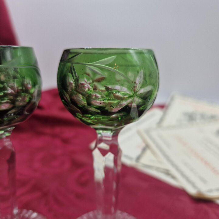 Par de Tacas de Licor Roemer, Cristal de Chumbo 24% Bavaria, Padrao de Uvas Traube Verde Alemanha Decada de 1970