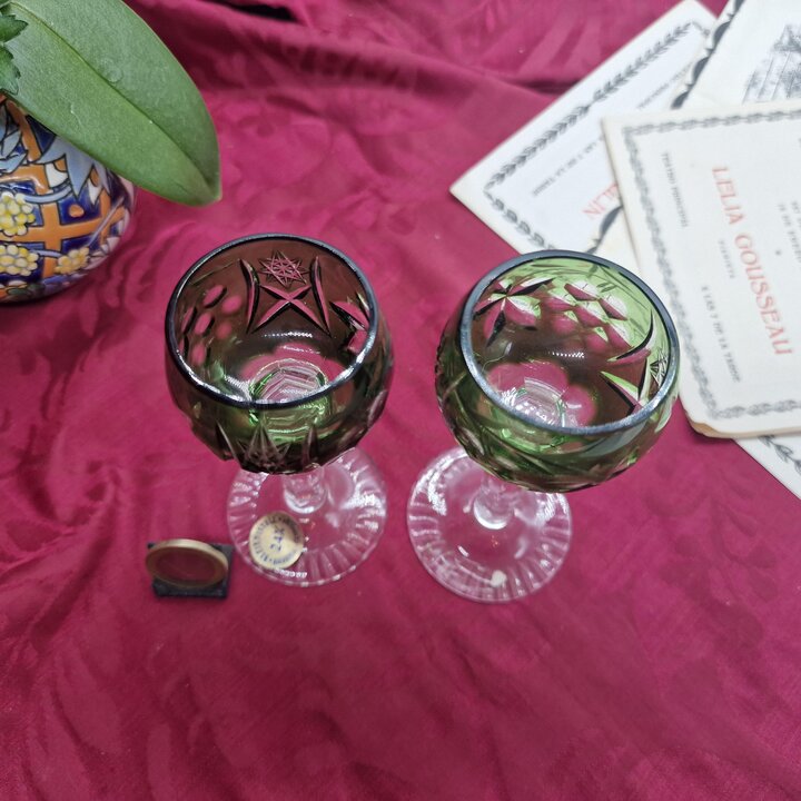 Pair of Roemer Liqueur Glasses, Bavaria 24% Lead Crystal, Green Cut to Clear Traube Pattern, Germany 1970s Vintage Stemware