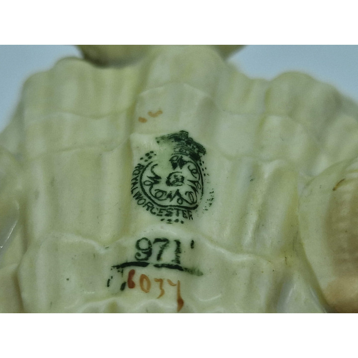 ロイヤルウースター ブラッシュアイボリー 貝型皿 1915年