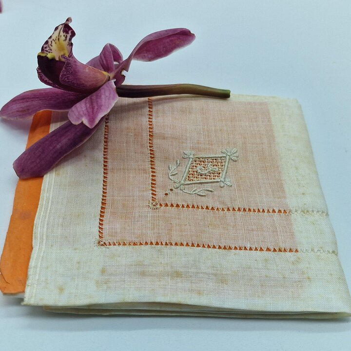 Fazzoletto Antico da Taschino, Monogramma Ricamato Mano Art Deco Spagna, Cotone Fine 1920s Fondo Magazzino, Vendita Singola