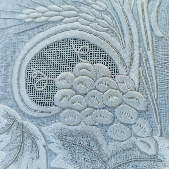 Antique Altar Cloth Eucharistic Cover Church Tablecloth Barcelona Hand Embroidered Linen Needle Lace Early 20th Century