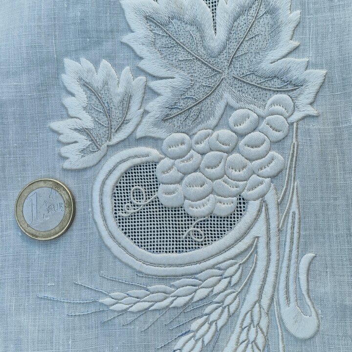 アンティーク 祭壇布 教会 聖餐式 カバー バルセロナ 手刺繍 リネン 針レース ハンドメイド 20世紀初頭 伝統 儀式