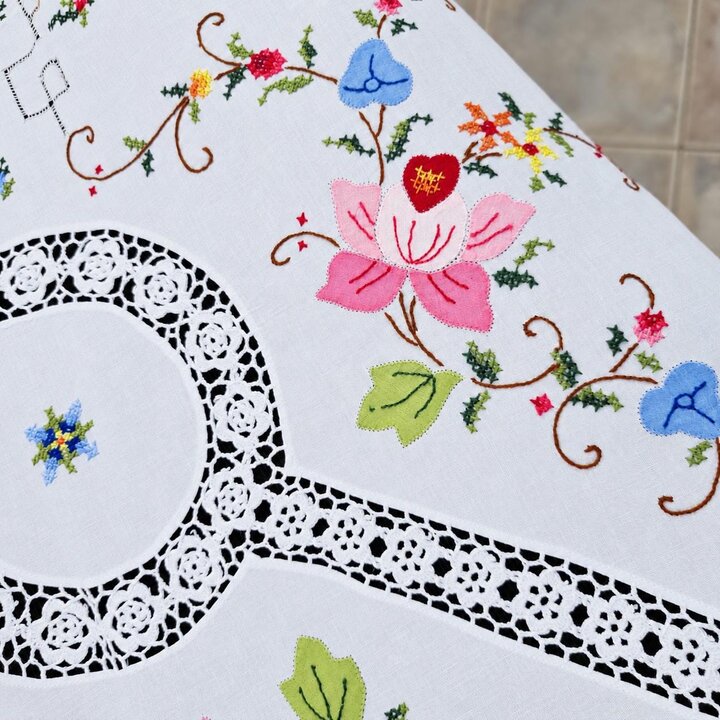 Nappe Vintage Brodée Main avec 12 Serviettes, Point de Croix et Dentelle, Service de Table Coton Lin, Années 1950