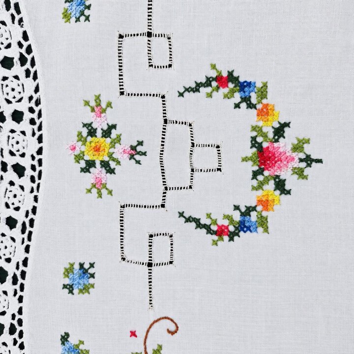 Vintage Handgestickte Tischdecke mit 12 Servietten, Kreuzstich und Spitze, Baumwolle Leinen Set, 1950er