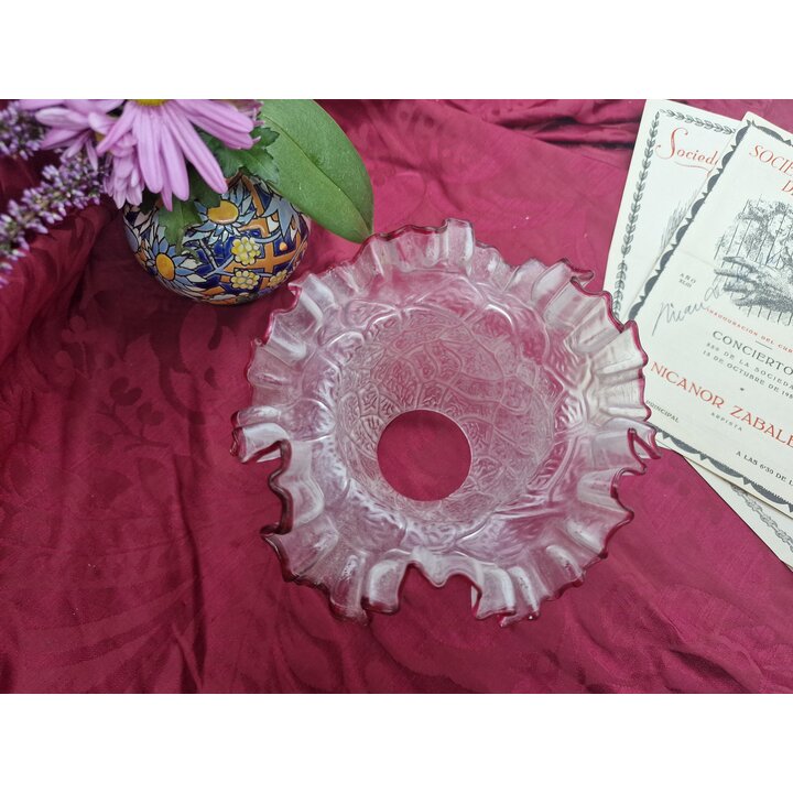 Abat-Jour en Verre Dépoli avec Bord Ondulé Bordeaux, Tulipe de Remplacement pour Lampe de Table, Globe en Verre Style Victorien 