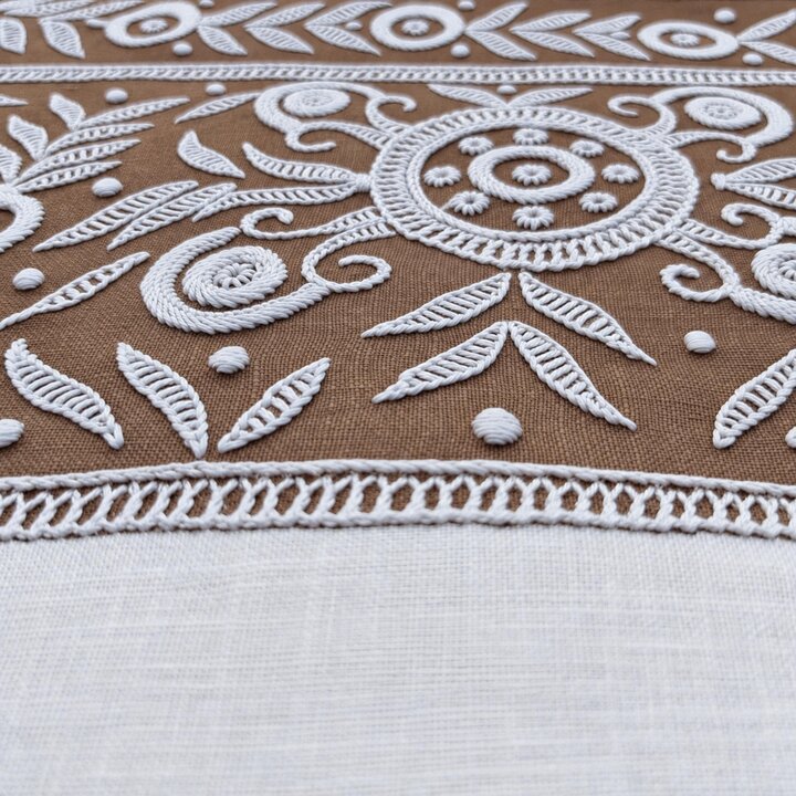 Juego de Mantel de Lino Art Deco, Mantel Bordado con 12 Servilletas con Monograma, Atelier de Barcelona, Principios del Siglo XX