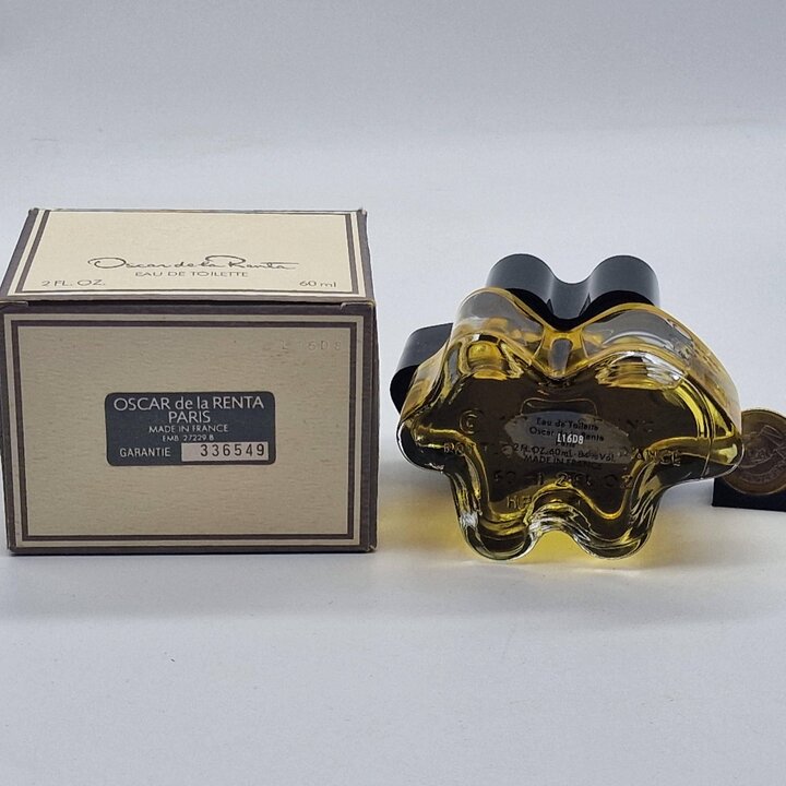 ヴィンテージ香水 オスカーデラレンタ オードトワレ 60ml 1990年代 希少フレグランス オリジナル箱付 セルジュマンソー デザインボトル