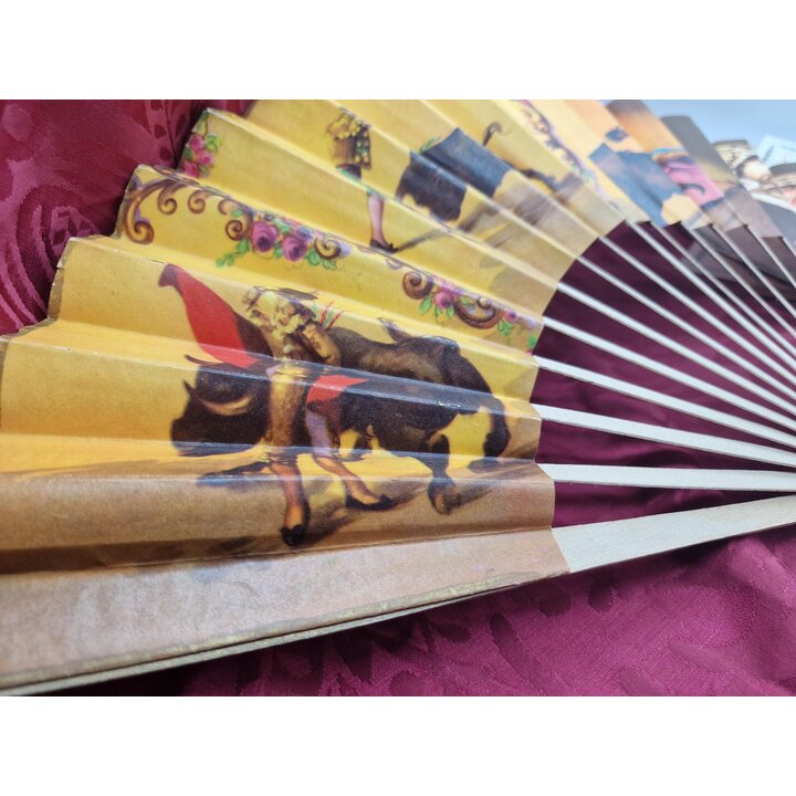 Éventail Pliant Espagnol Vintage, Abanico de Toros Souvenir, Bois et Papier Imprimé, Accessoire de Collection Corrida de Taureau