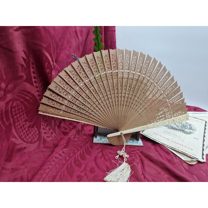 Abanico Plegable Japonés Antiguo, Abanico de Madera Calada Sukashibori con Caja de Madera Inscrita, Arte de Época Showa Regalo d