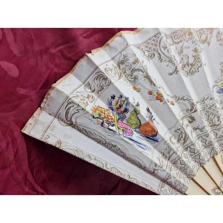 Éventail Ancien de Collection Papier Peint Double Face Monture Ciselée Dorée et Incrustations de Nacre Fin XIXe Début XXe Siècle