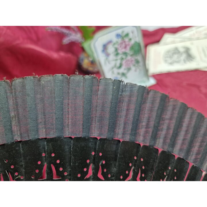 Eventail Plie Eventail de Main Abanico Espagnol Bois Noir Tissu Deuil Flamenco Accessoire Espagne 20eme Siecle