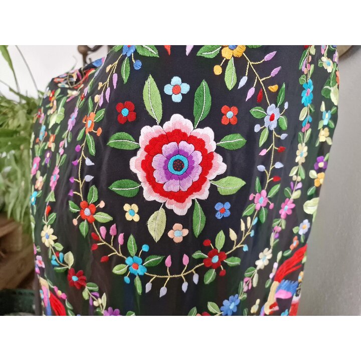 Mantón de Manila, Chal Español, Mantoncillo, Bordado a Mano de Dos Caras en Seda Negra, Flores y Pájaros, Flamenco, Boda, Fiesta