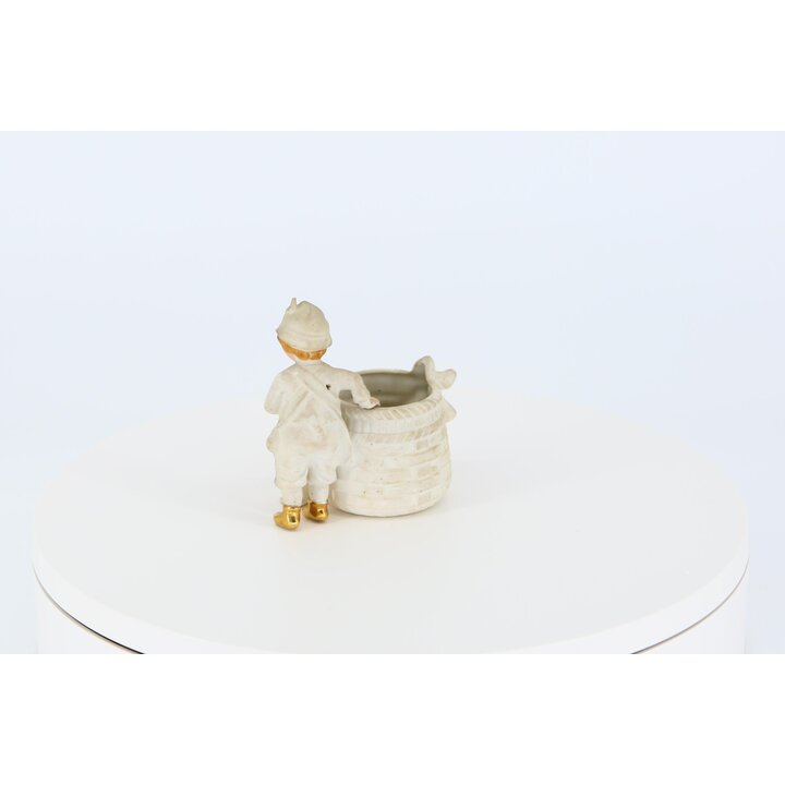 Statuina in Porcellana Bisque Tedesca, Bambino con Cuccioli e Cesto, Antico Portastuzzicanti, Portafiammiferi Vittoriano da Coll