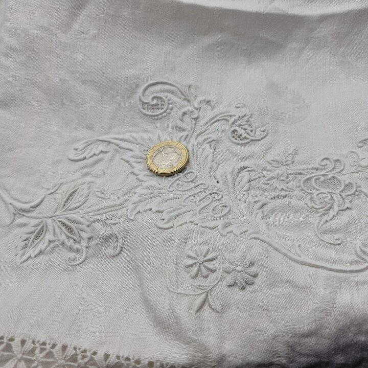 Serviette Ancienne en Lin Jacquard avec Broderie Amparo et Dentelle
