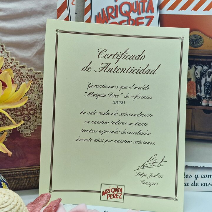 Bambola da Collezione Mariquita Perez Altaya, Lotto Bambola 20cm con 13 Vestiti, Mobili e Accessori Vintage, Giocattolo Retro Sp
